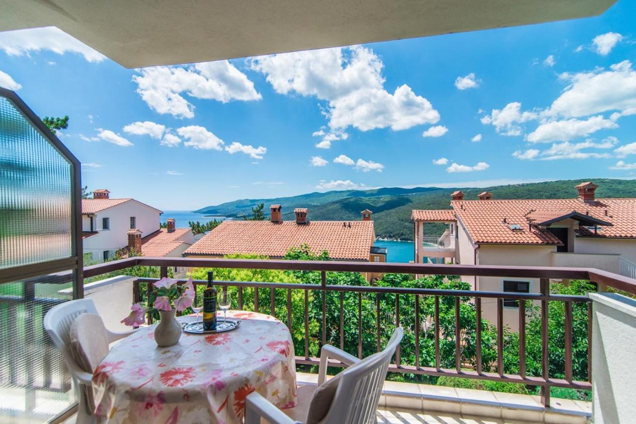 Apartments Pino Rabac Luaran gambar
