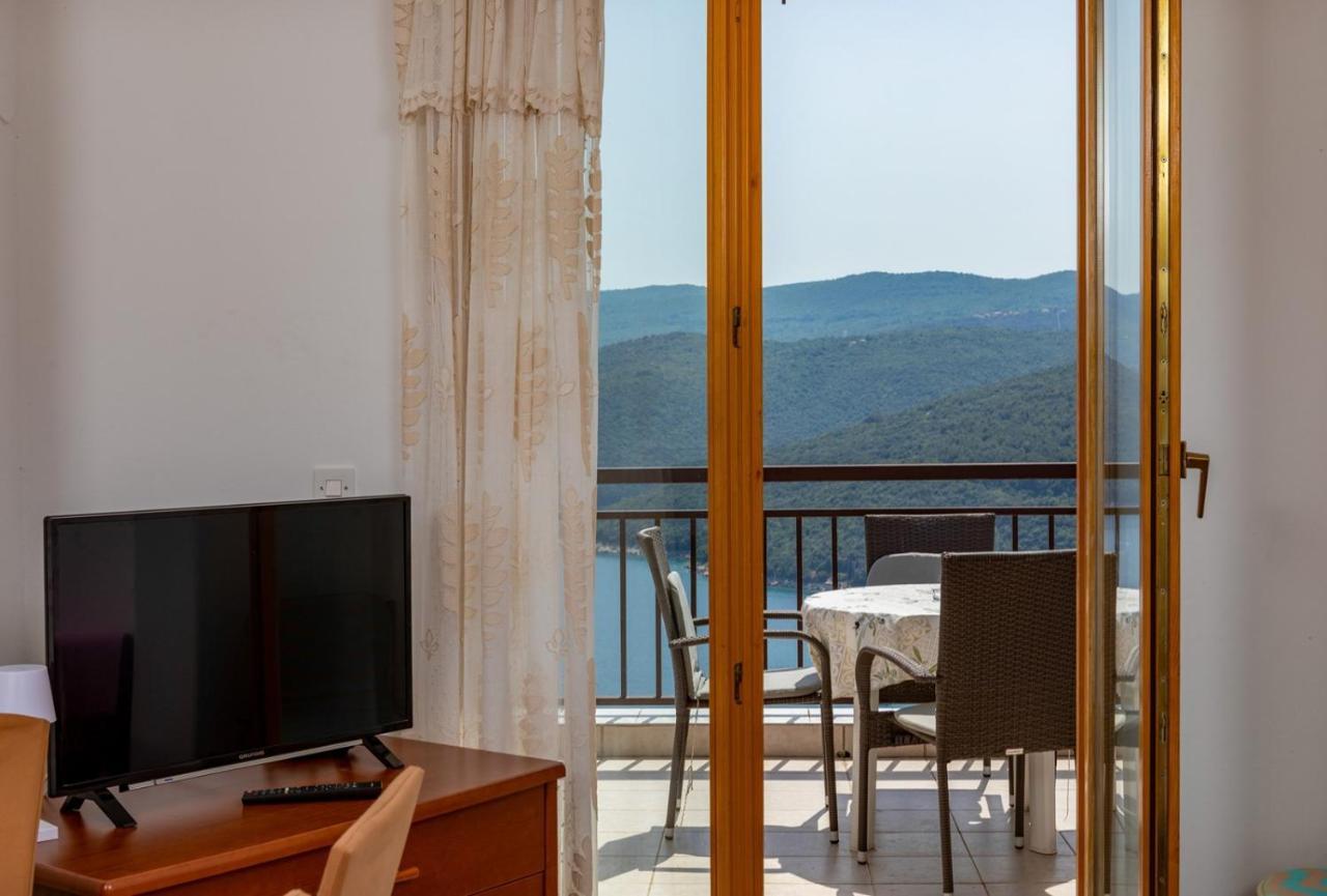 Apartments Pino Rabac Luaran gambar