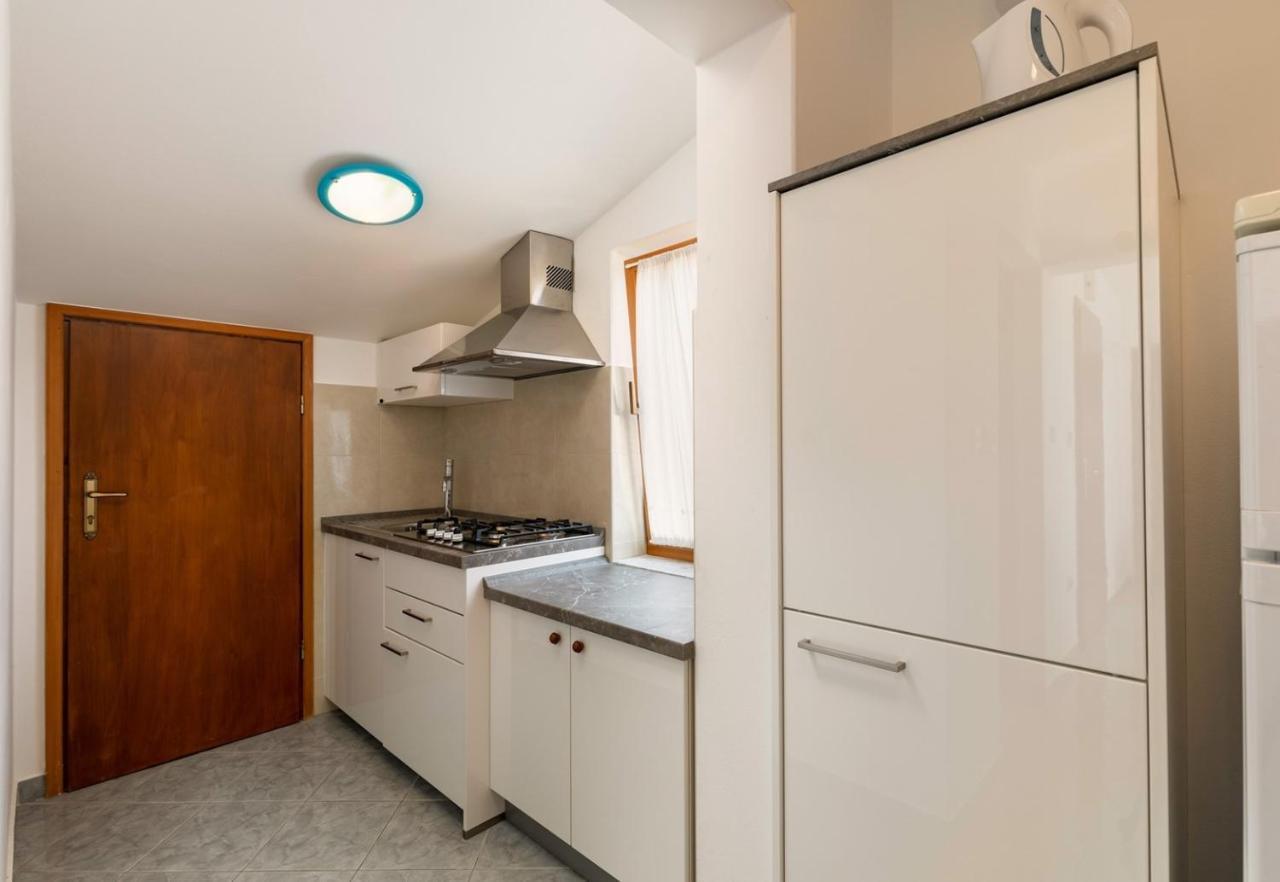 Apartments Pino Rabac Luaran gambar
