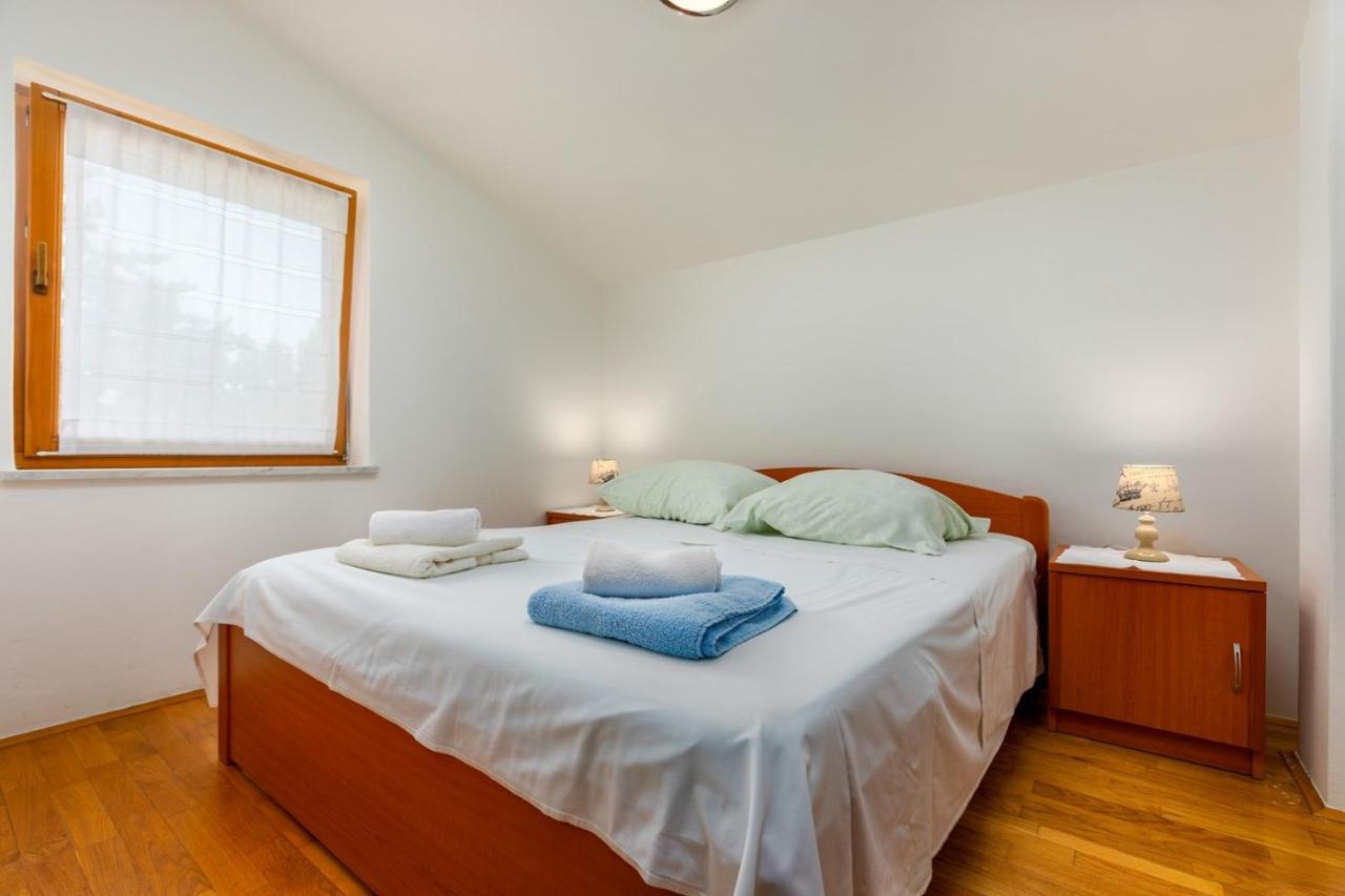 Apartments Pino Rabac Luaran gambar